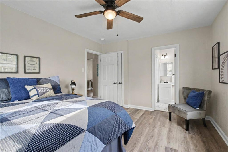 Photo 4 of 39 residential for sale in Portsmouth virginia