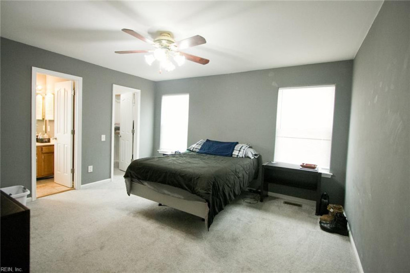 Photo 17 of 32 residential for sale in Suffolk virginia