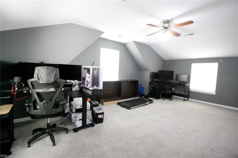 Photo 23 of 32 residential for sale in Suffolk virginia