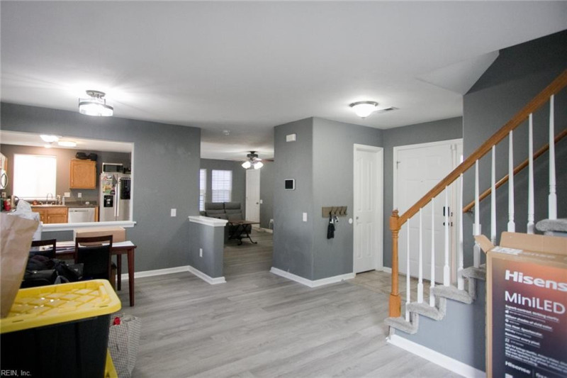 Photo 5 of 32 residential for sale in Suffolk virginia