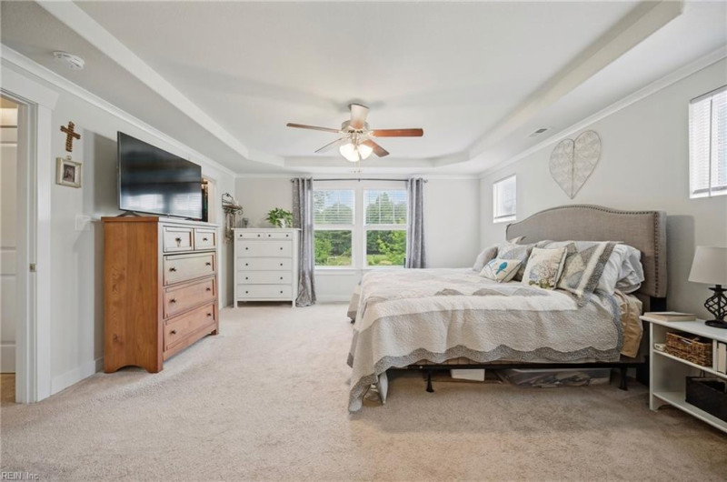 Photo 16 of 50 residential for sale in Chesapeake virginia