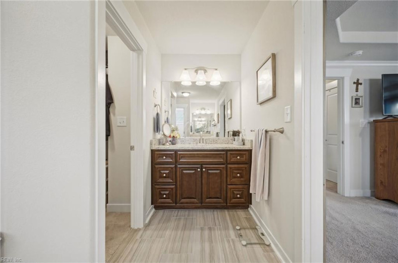 Photo 21 of 50 residential for sale in Chesapeake virginia