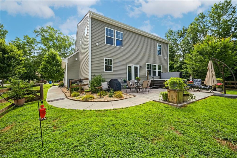 Photo 36 of 50 residential for sale in Chesapeake virginia