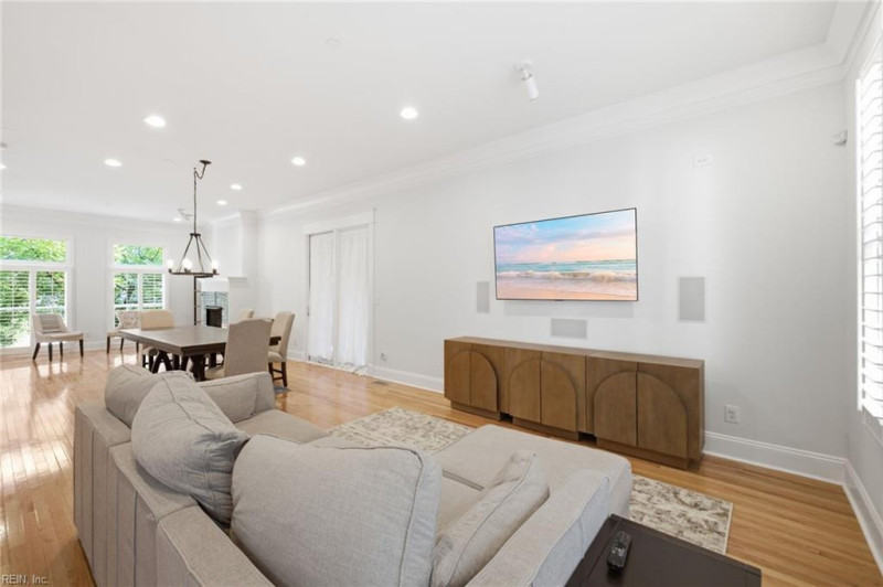 Photo 14 of 50 residential for sale in Norfolk virginia