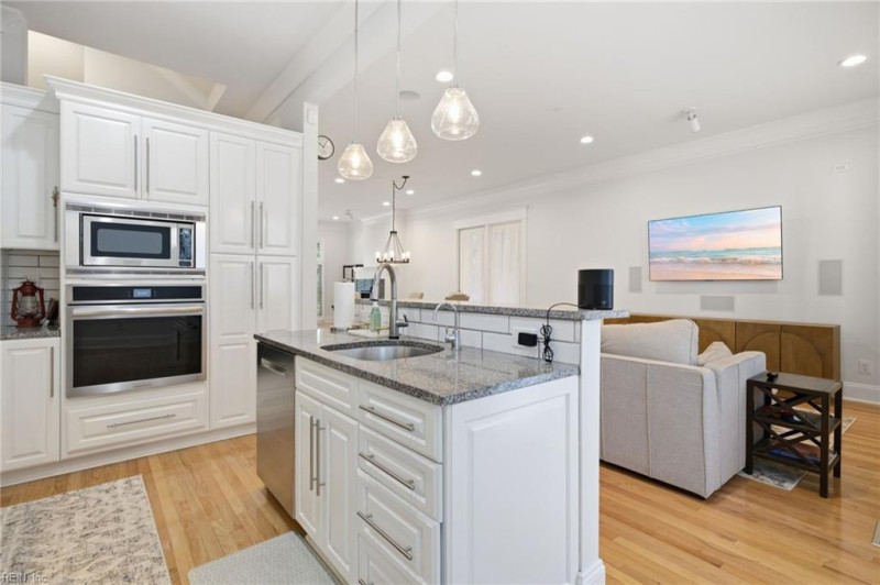 Photo 19 of 50 residential for sale in Norfolk virginia