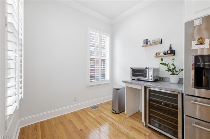 Photo 21 of 50 residential for sale in Norfolk virginia