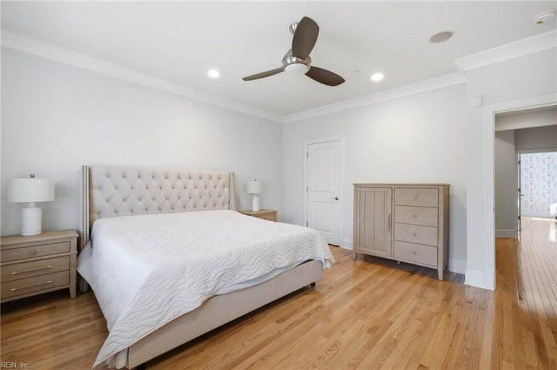 Photo 23 of 50 residential for sale in Norfolk virginia