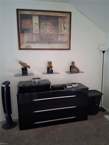 Photo 12 of 17 residential for sale in Virginia Beach virginia