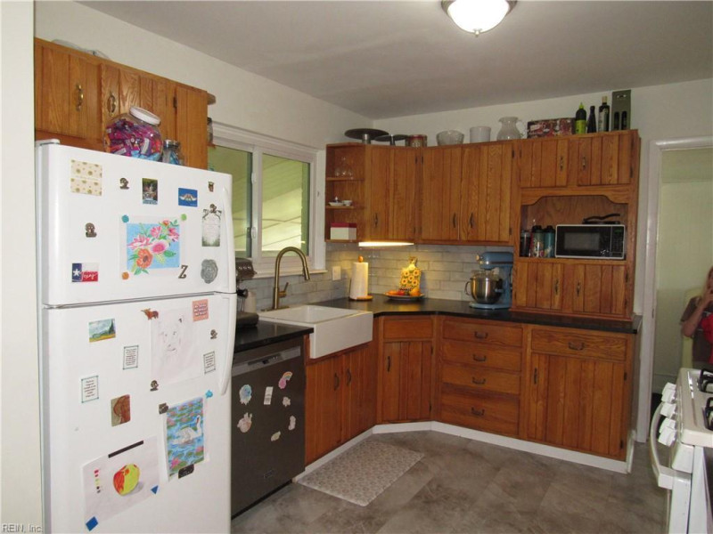 Photo 12 of 50 residential for sale in Norfolk virginia