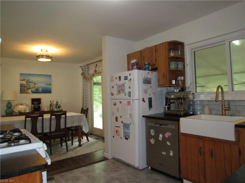 Photo 14 of 50 residential for sale in Norfolk virginia