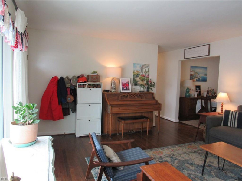 Photo 8 of 50 residential for sale in Norfolk virginia