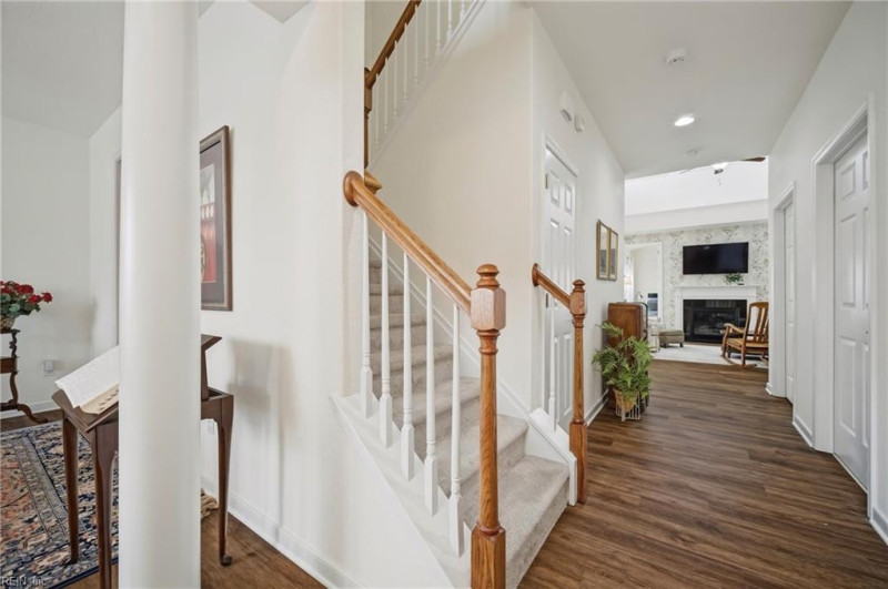 Photo 20 of 50 residential for sale in Chesapeake virginia