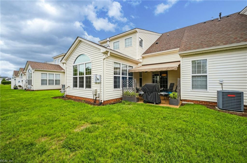 Photo 34 of 50 residential for sale in Chesapeake virginia
