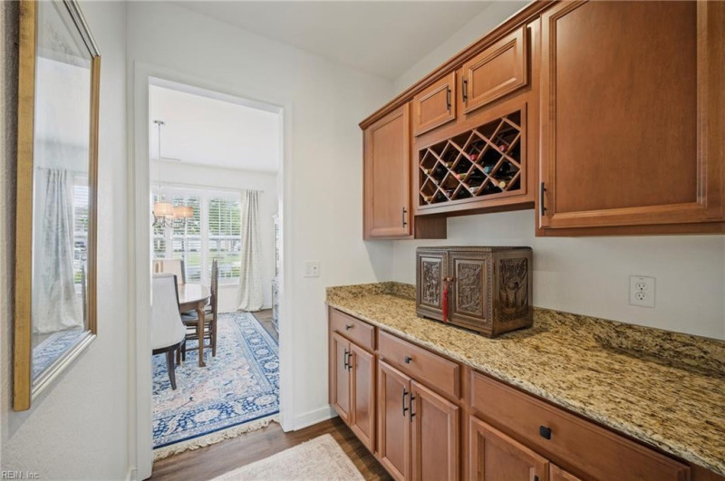 Photo 4 of 50 residential for sale in Chesapeake virginia