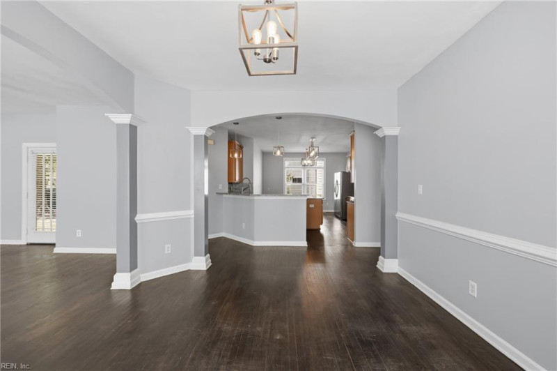 Photo 10 of 38 residential for sale in Norfolk virginia
