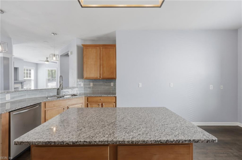 Photo 14 of 38 residential for sale in Norfolk virginia