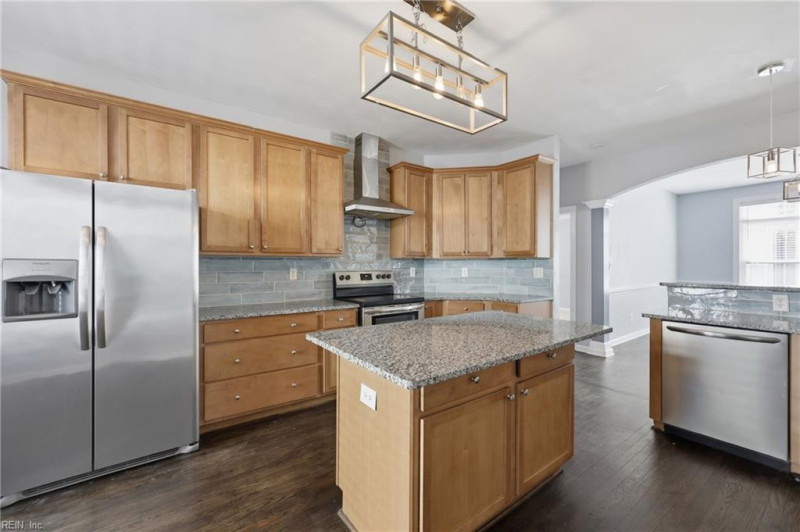 Photo 16 of 38 residential for sale in Norfolk virginia