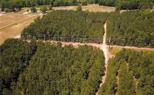 145AC Moore's Ferry Road, Emporia, VA 23847