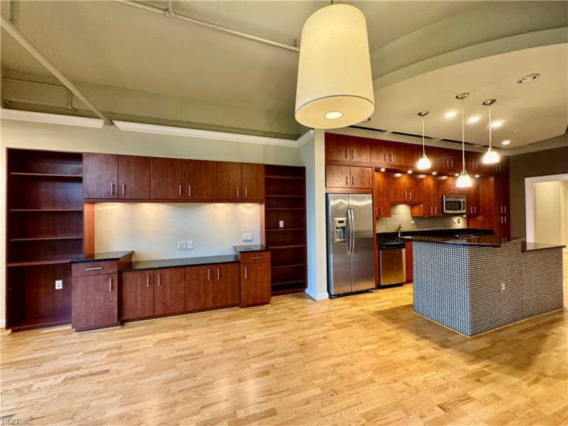 Photo 13 of 44 residential for sale in Norfolk virginia
