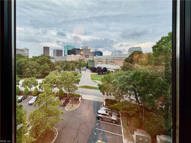 Photo 15 of 44 residential for sale in Norfolk virginia