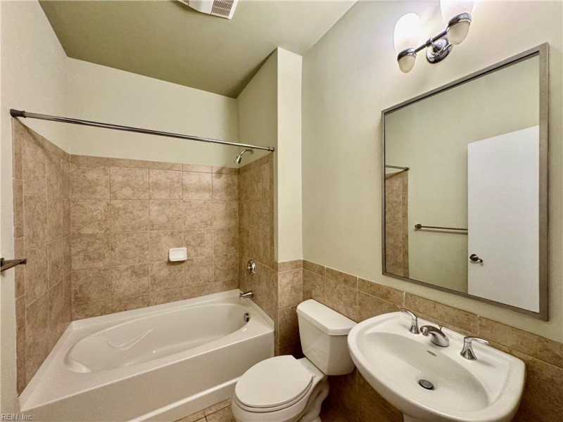 Photo 27 of 44 residential for sale in Norfolk virginia
