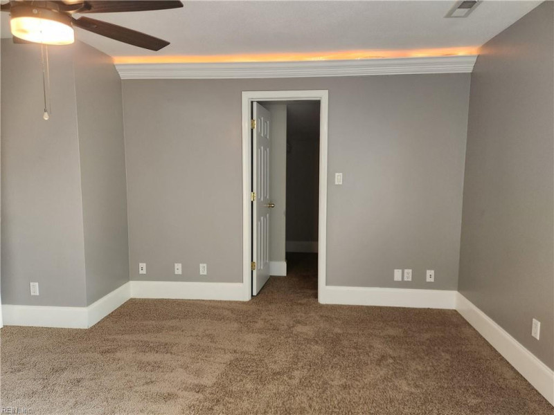 Photo 11 of 28 residential for sale in Norfolk virginia