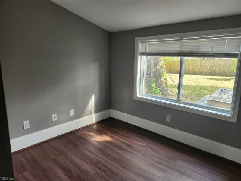 Photo 21 of 28 residential for sale in Norfolk virginia