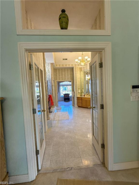 Photo 11 of 21 residential for sale in Chesapeake virginia