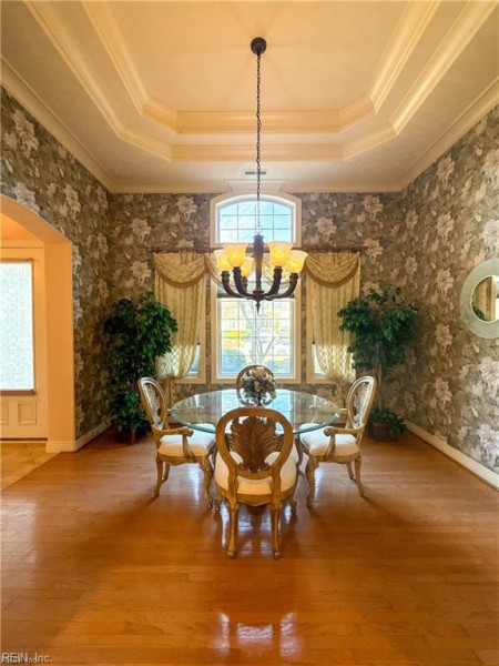 Photo 5 of 21 residential for sale in Chesapeake virginia