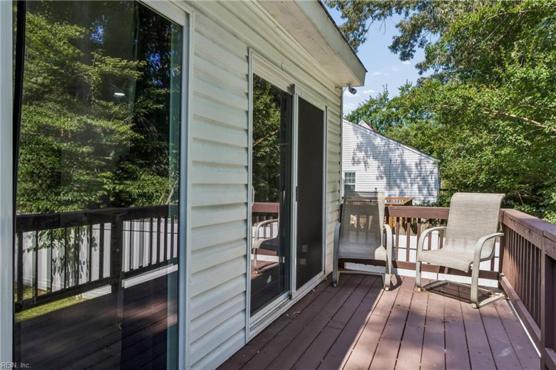 Photo 21 of 43 residential for sale in James City County virginia