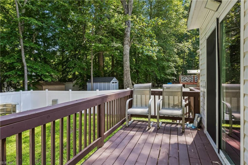 Photo 22 of 43 residential for sale in James City County virginia