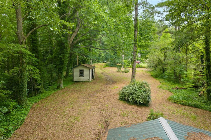 Photo 6 of 15 residential for sale in Gloucester County virginia