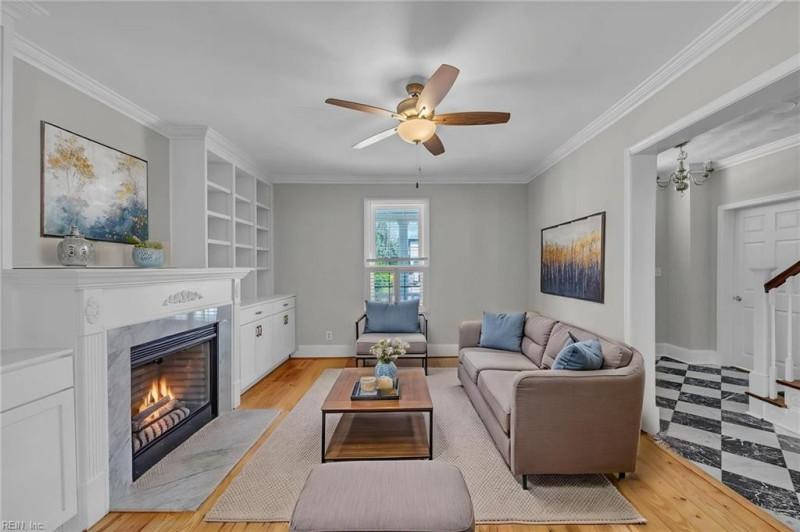 Photo 11 of 50 residential for sale in Hampton virginia