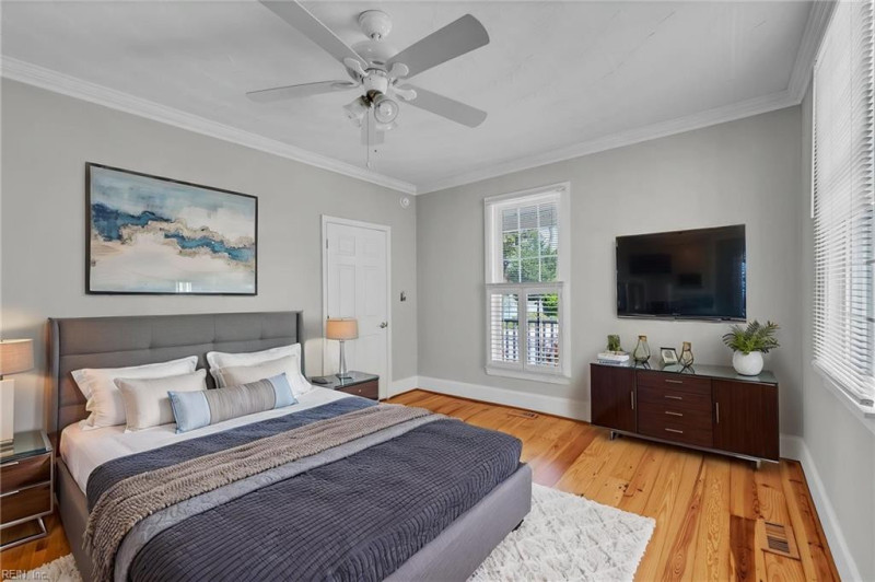 Photo 25 of 50 residential for sale in Hampton virginia