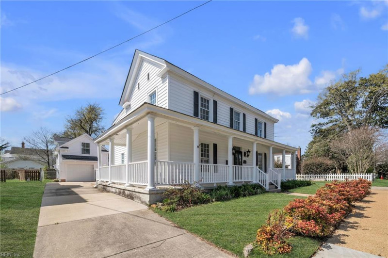 Photo 3 of 50 residential for sale in Hampton virginia