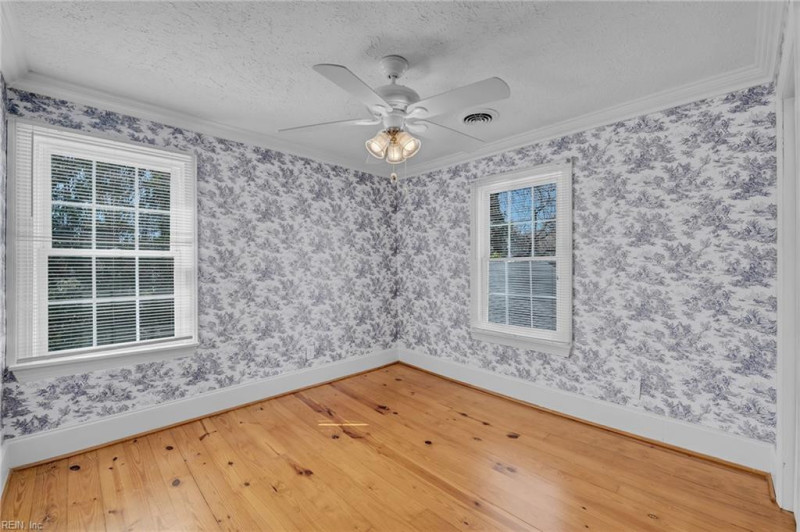 Photo 34 of 50 residential for sale in Hampton virginia