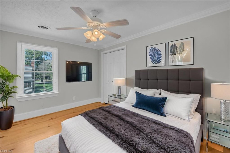 Photo 37 of 50 residential for sale in Hampton virginia