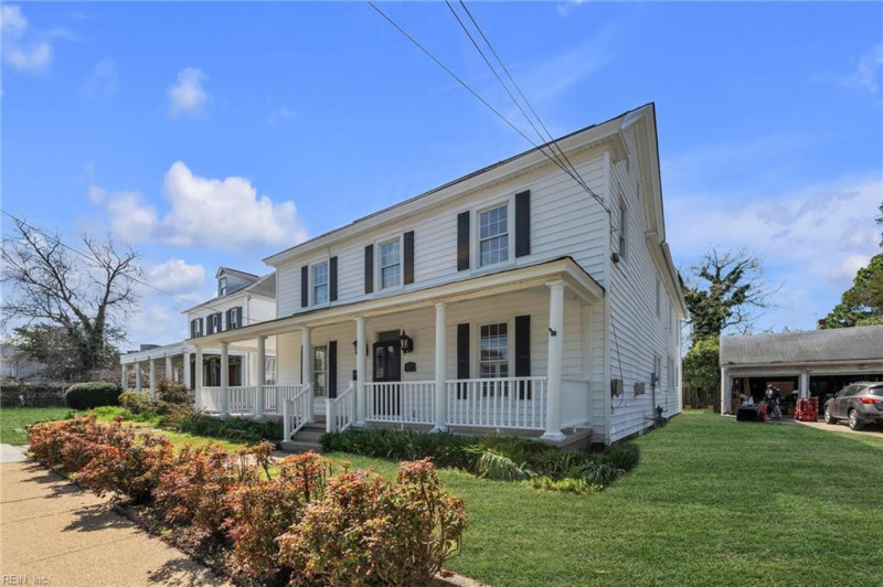 Photo 4 of 50 residential for sale in Hampton virginia