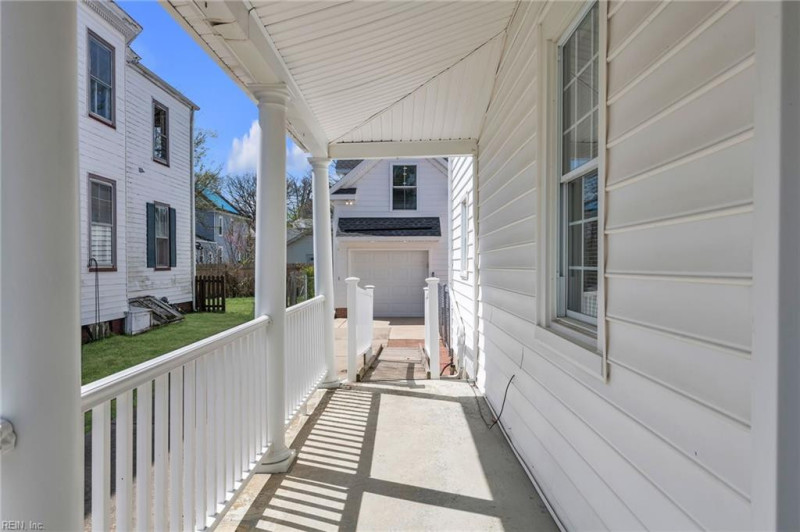 Photo 5 of 50 residential for sale in Hampton virginia