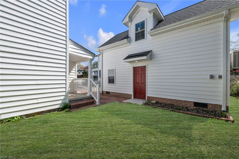 Photo 7 of 50 residential for sale in Hampton virginia