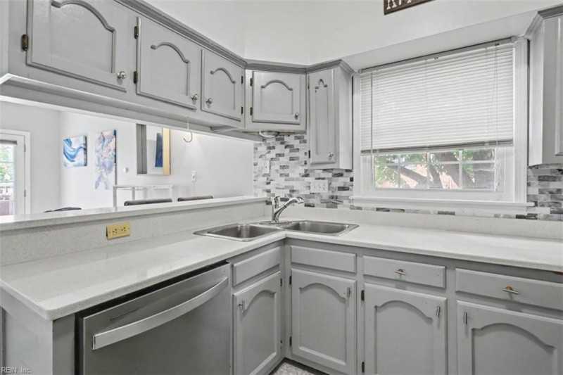 Photo 11 of 30 residential for sale in Newport News virginia