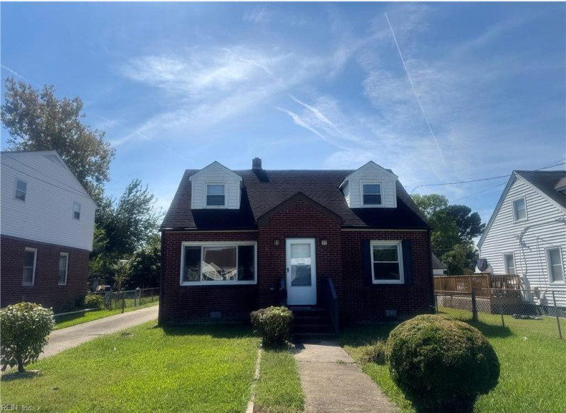 Photo 1 of 17 residential for sale in Hampton virginia