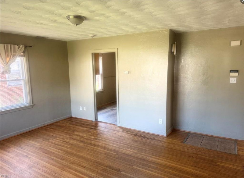 Photo 3 of 17 residential for sale in Hampton virginia
