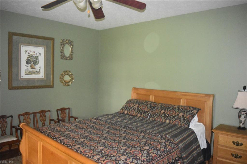 Photo 19 of 42 residential for sale in Isle of Wight County virginia