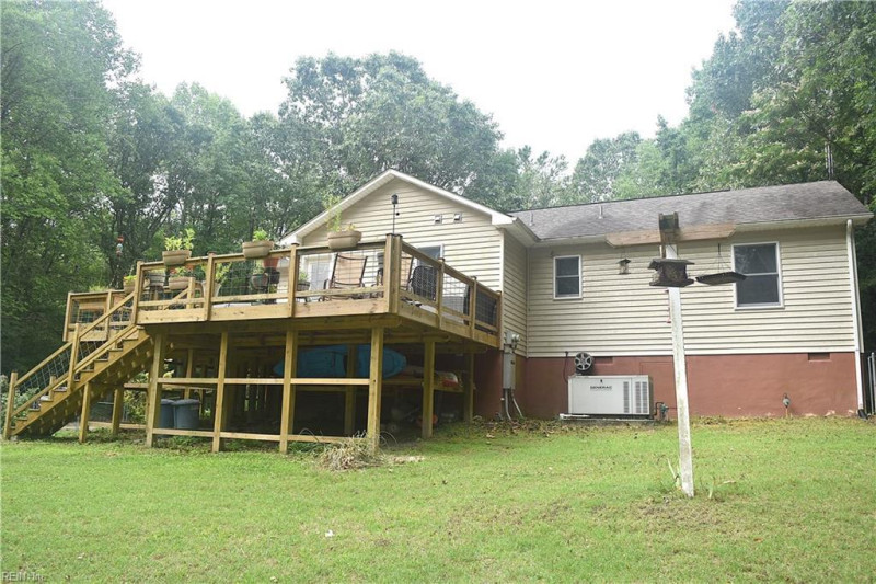 Photo 33 of 42 residential for sale in Isle of Wight County virginia