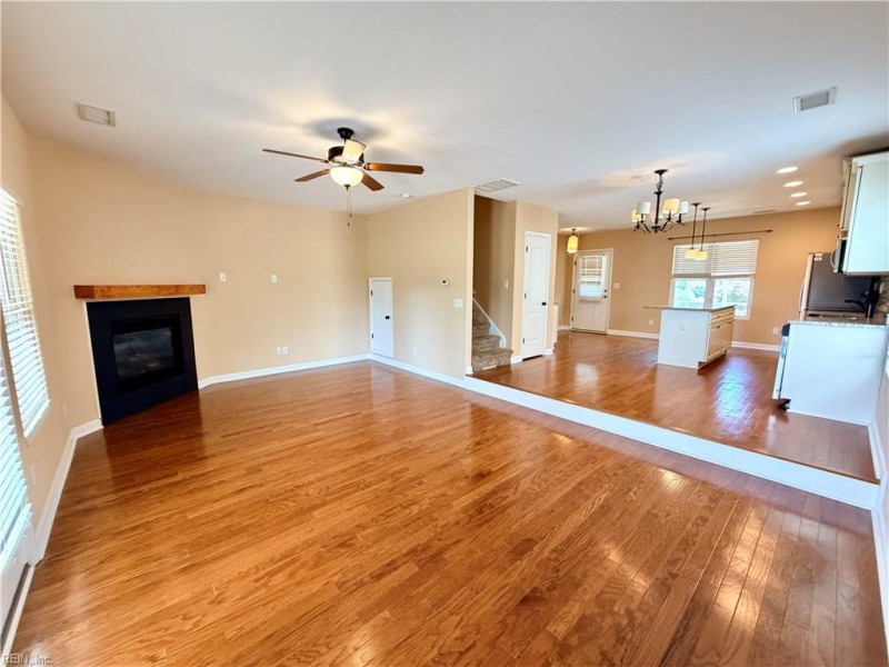 Photo 16 of 50 residential for sale in Portsmouth virginia