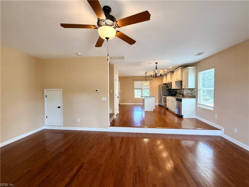 Photo 19 of 50 residential for sale in Portsmouth virginia