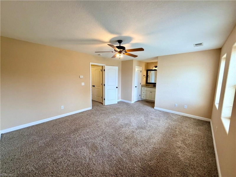 Photo 26 of 50 residential for sale in Portsmouth virginia