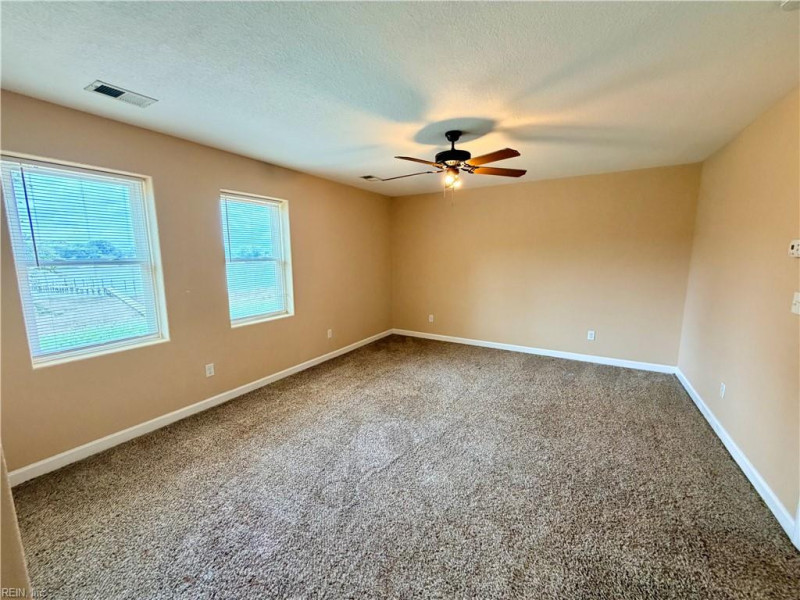 Photo 27 of 50 residential for sale in Portsmouth virginia