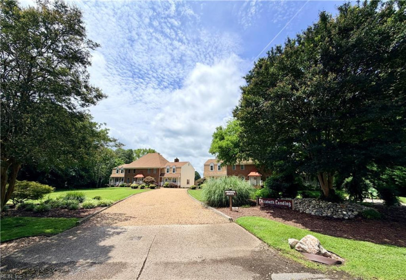 Photo 3 of 50 residential for sale in Portsmouth virginia